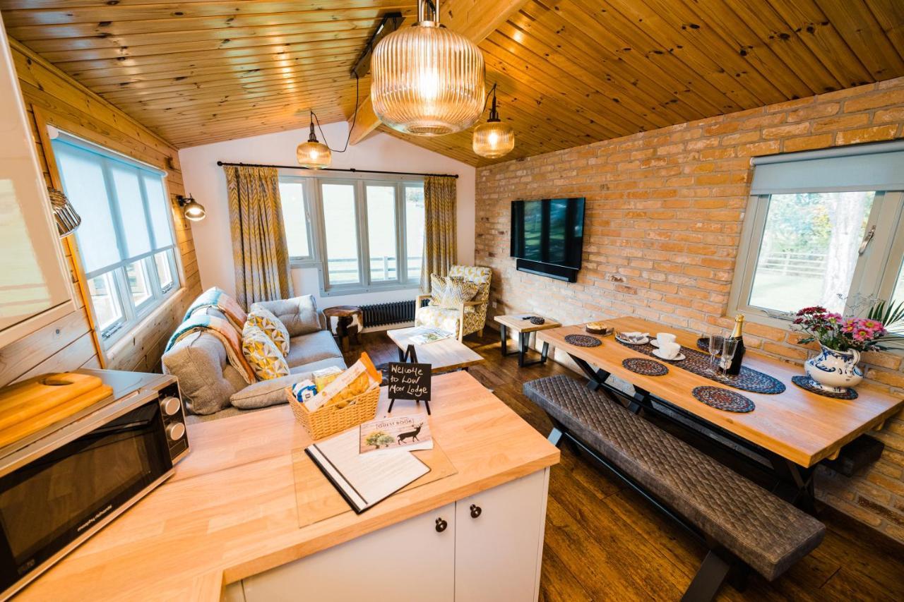 Low Moor Lodge Скарборо Екстер'єр фото
